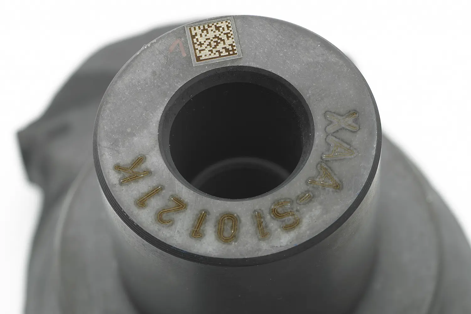 Q-Switch Fiber Engraving on Metal