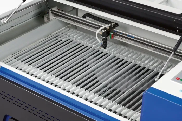 Letto a lamelle Blu Laser Cutter