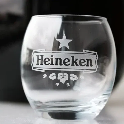 Vidrio grabado con láser UV 3D