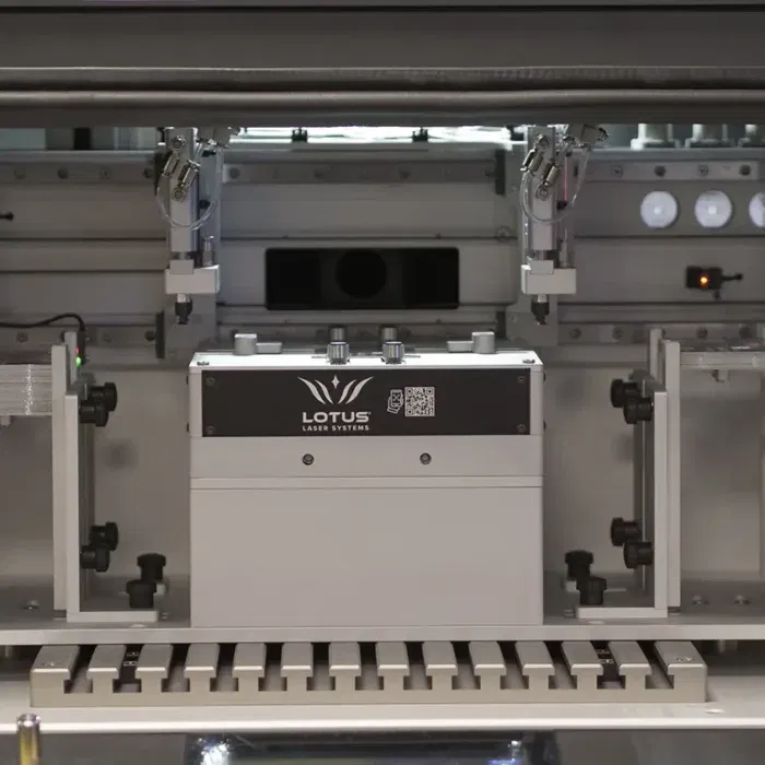 Chargeur de plaques de données automatisé Lotus laser